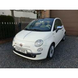 Zeer mooie pastelwitte Fiat 500 1.2 Lounge met SCHUIFDAK