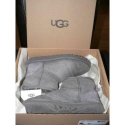 UGG - Maat 41 - Origineel - Classic Short - Uggs - Grijs