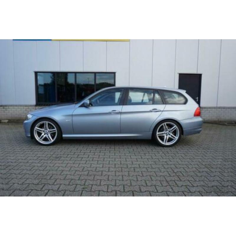 BMW 3-serie Touring 320D 164PK ED. LUXURY LINE LEER NAV PDC