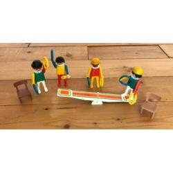 4 Circus Acrobaten playmobil incl 2 stoeltjes en Balancewip