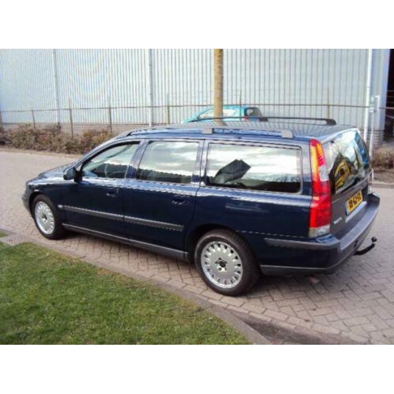 Volvo V70 Benzine 2.4 140PK Comfort Line Aut. (bj 2001)