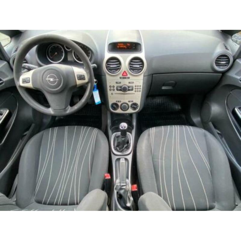 Opel Corsa 1.2-16V Cosmo 1 jaar APK|cruise control|airco