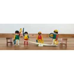 4 Circus Acrobaten playmobil incl 2 stoeltjes en Balancewip