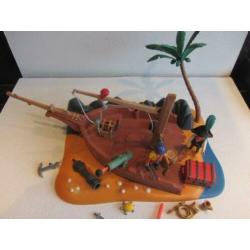 Playmobil Pirateneiland met scheeps wrak- 4136