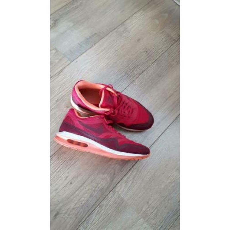 Nike air max maat 40