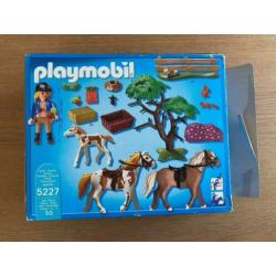 Playmobil Country 5227 Paddock met paardenfamilie (compleet)