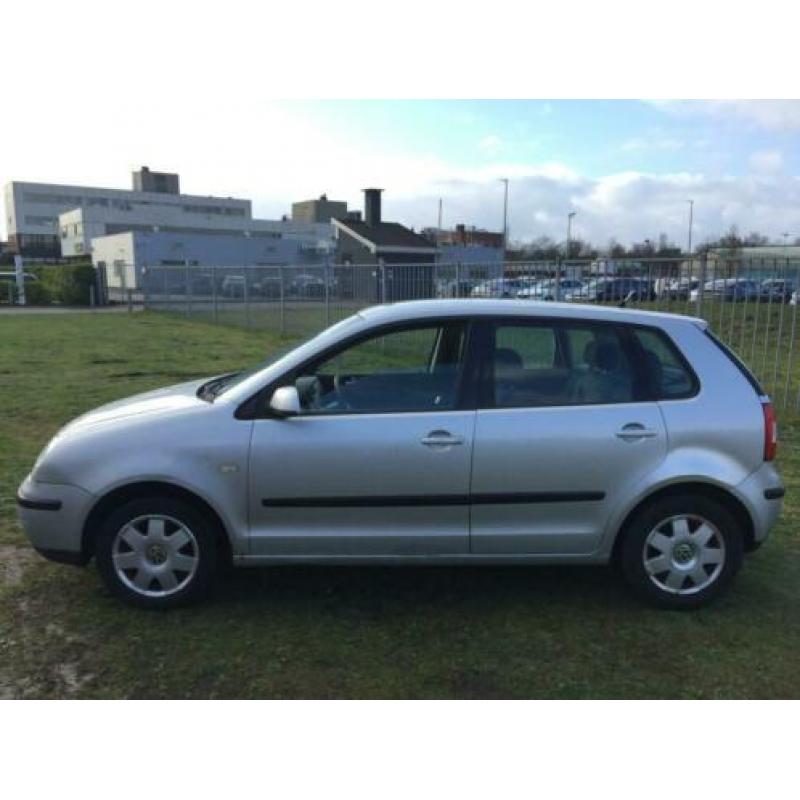 Volkswagen Polo 1.4-16V Comfortline