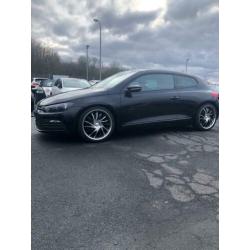 VW scirocco 2.0TSI 200pk dsg6-automaat/19"+verlaagd/flippers