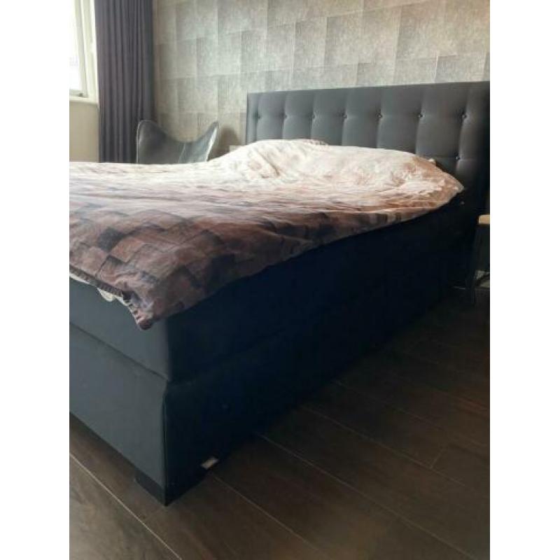 Boxspring eastborn 180x210