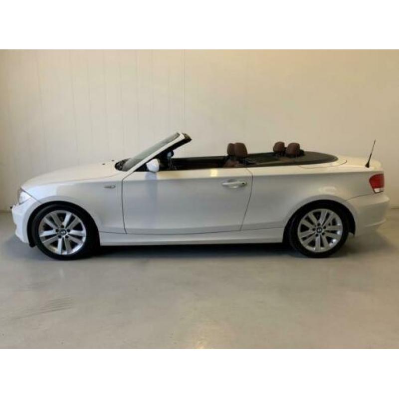 BMW 1-serie Cabrio 120d Leer Navi Xenon