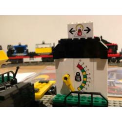 Lego 9V Train 4565 - Freight and Crane Railway