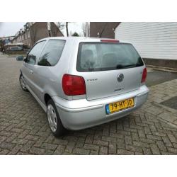 Volkswagen Polo 1.4 55KW 2001 Grijs