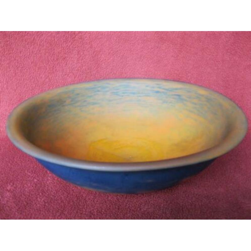 Aparte & prachtige zware bowl merk Lorrain