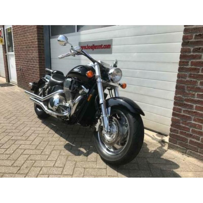 Honda VTX 1800 SHADOW (bj 2002)