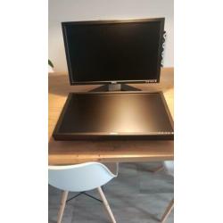 2 x Dell 24 Inch Monitor E248WFPb