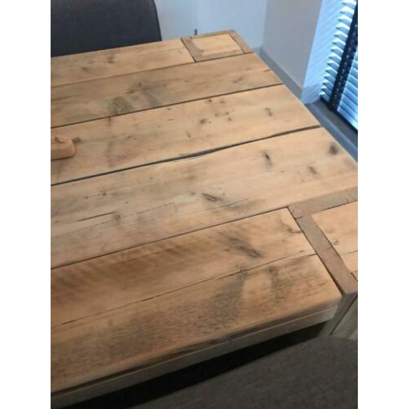 Steigerhouten tafel 220cm inclusief 6 stoelen op wielen!