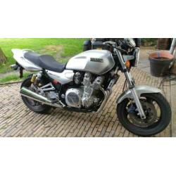 Yamaha XJR1300 van 2001