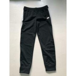 Nike trainingsbroek 146-158