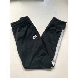 Nike trainingsbroek 146-158