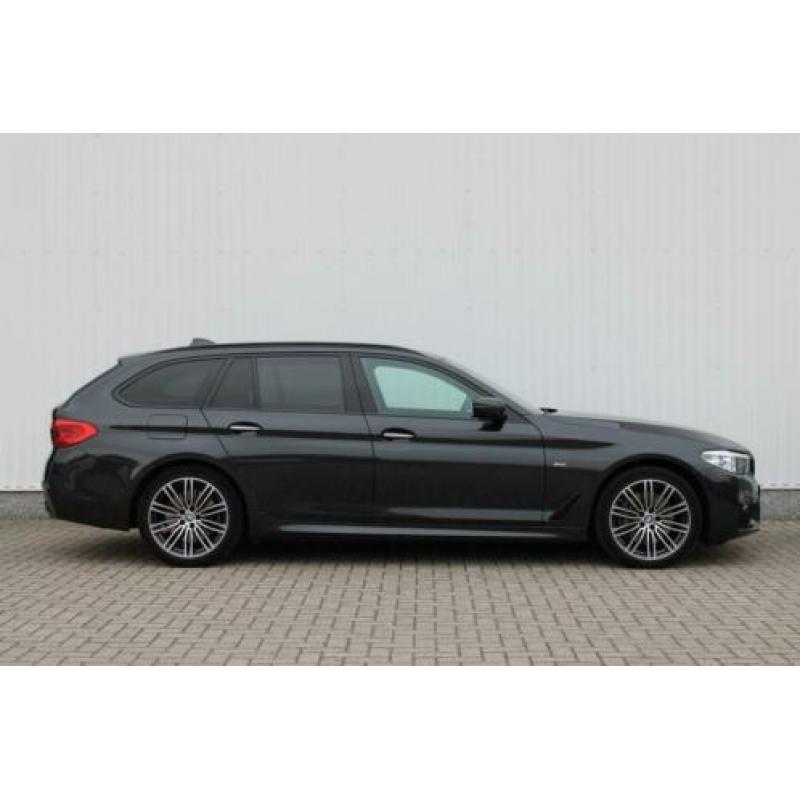 BMW 5 Serie Touring 540d xDrive Sport Line High Executive