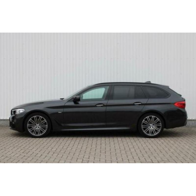 BMW 5 Serie Touring 540d xDrive Sport Line High Executive