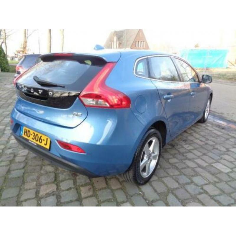 Volvo V40 2.0 D2 MOM BNS.NAVI/PDC/ECC/LMV/CR-CONTROL