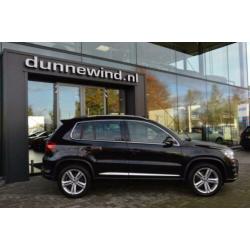 Volkswagen TIGUAN 1.4 TSI R-LINE XENON - NAVI - PANORAMA