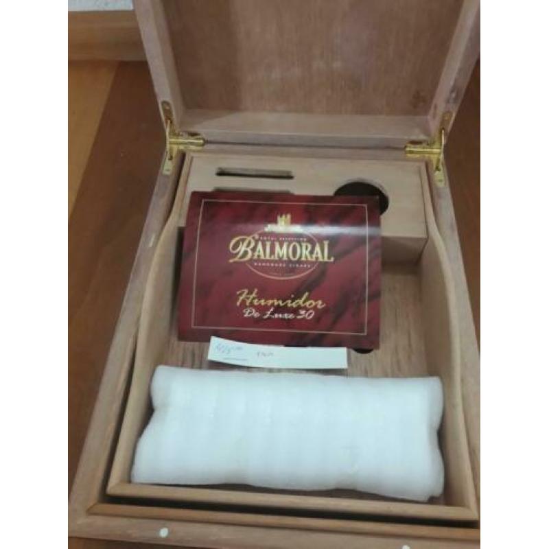 Balmoral Humidor de Luxe 30