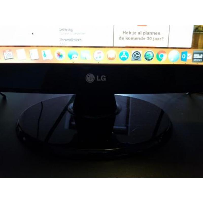 LG W2343T - LCD monitor - Full HD (1080p) - 23"