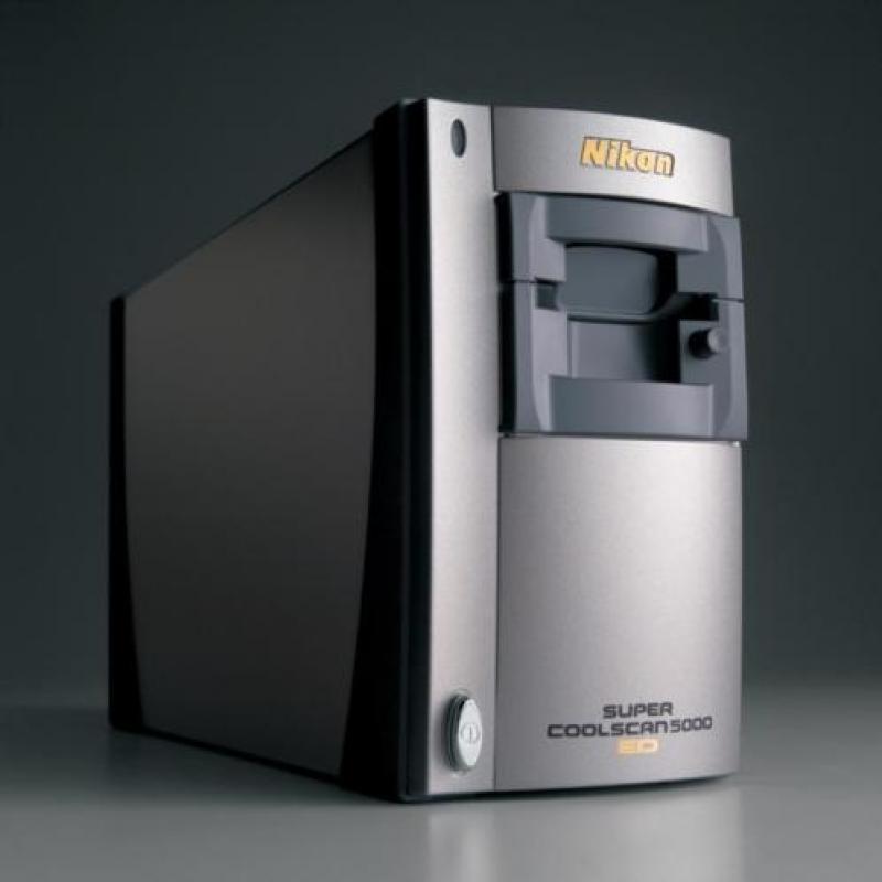 GEZOCHT: Nikon Coolscan 5000 scanner