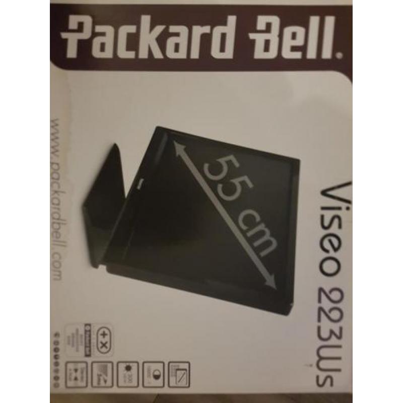 Packerd Bell monitor 55 cm, met stereo, voedingkabel en vga