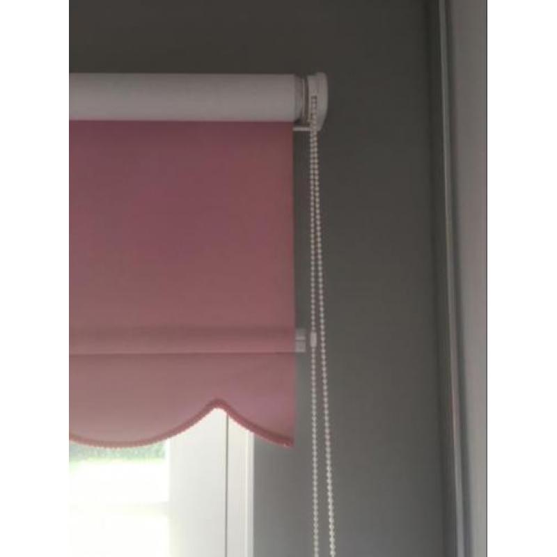 Rolgordijn 300 cm breed donker roze en 293,5 cm licht roze